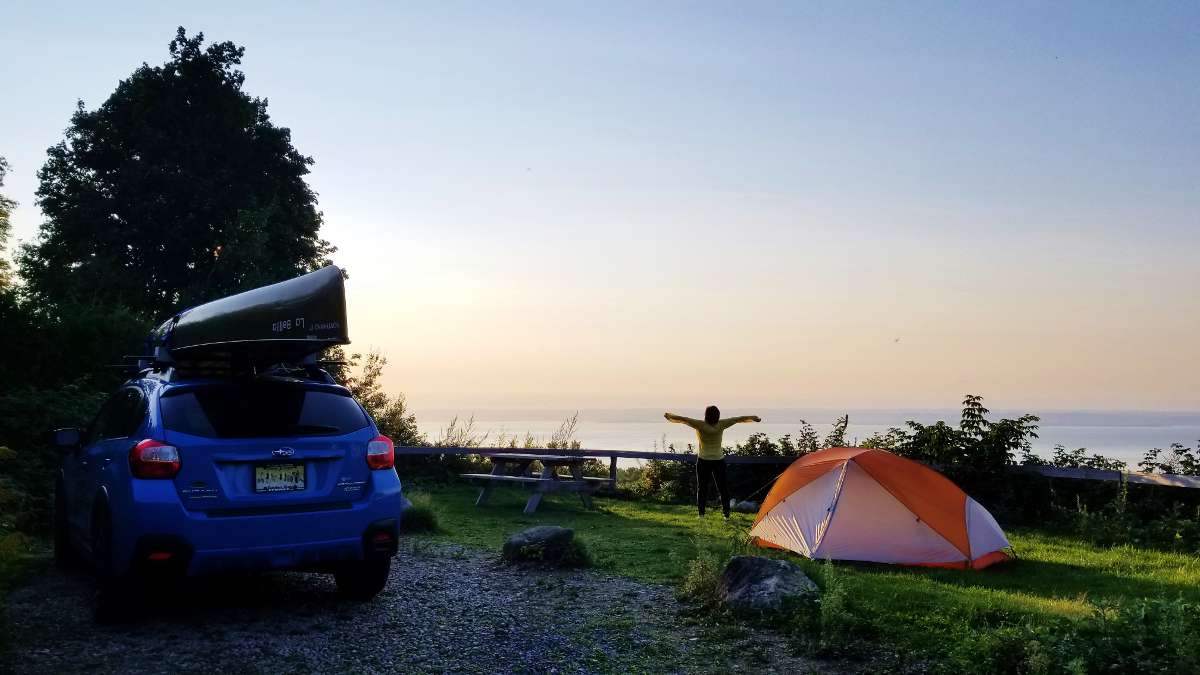 Camping con el auto en Charlevoix, Región de Quebec en Canadá